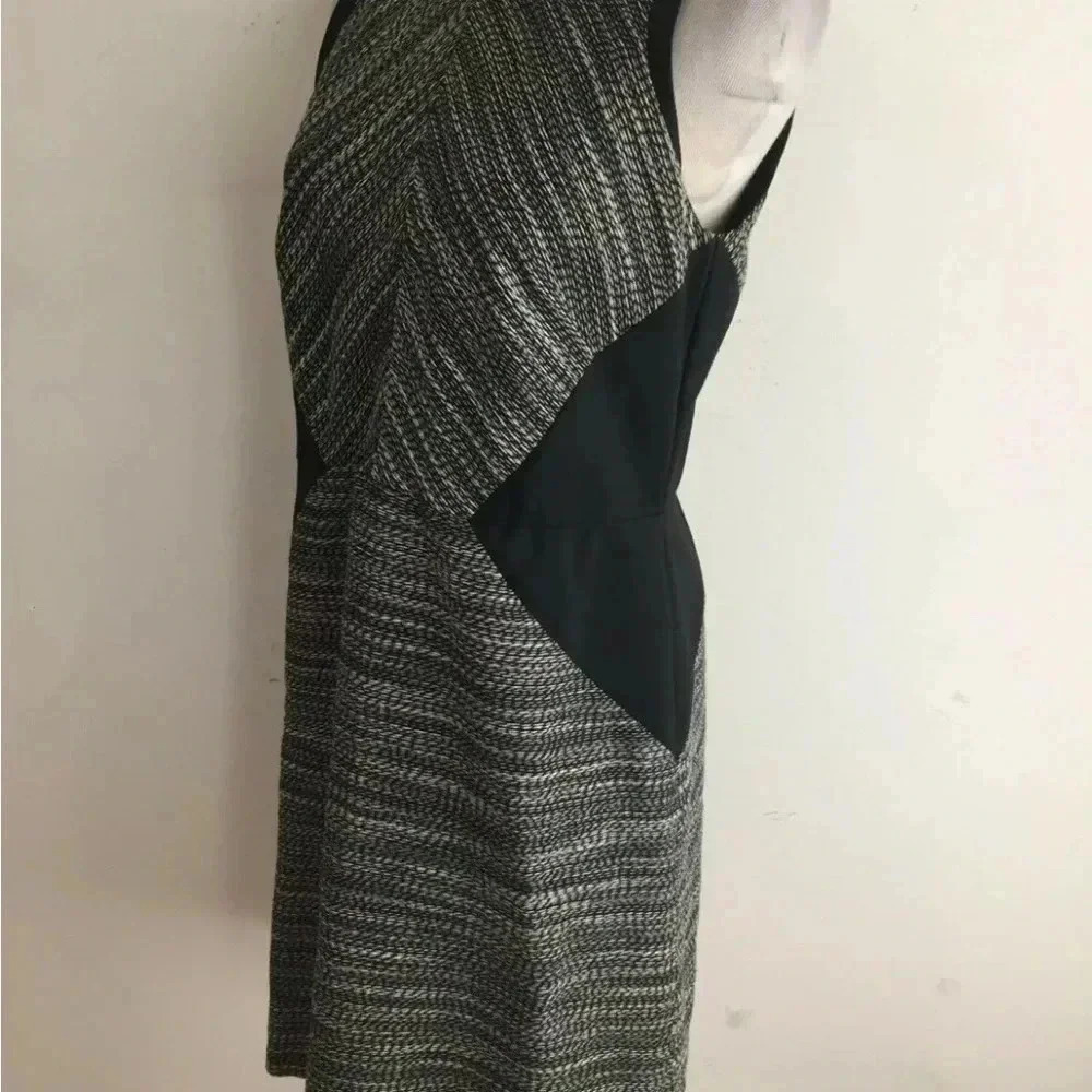 Kenneth Cole Sleeveless Sheath Dress - B67 - Picture 5 of 9